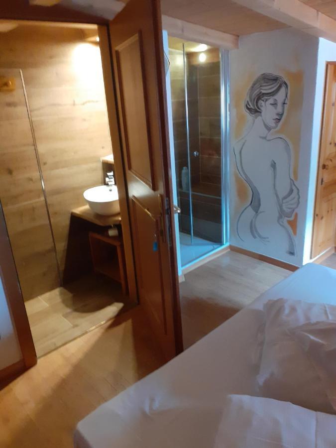 Casa Claudio-Appartamenti In Centro Campitello di Fassa Exterior foto